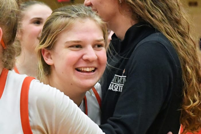 a Silverton Crater 5A Oregon girls basketball final 2024 Leon Neuschwander 71